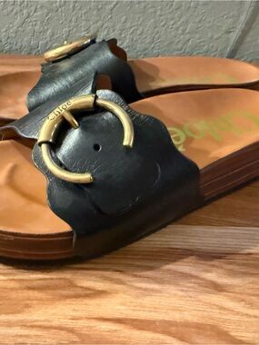 Chloé Blacke Leather Lauren Scalloped Slide Sandals Platform Gold Logo Accent